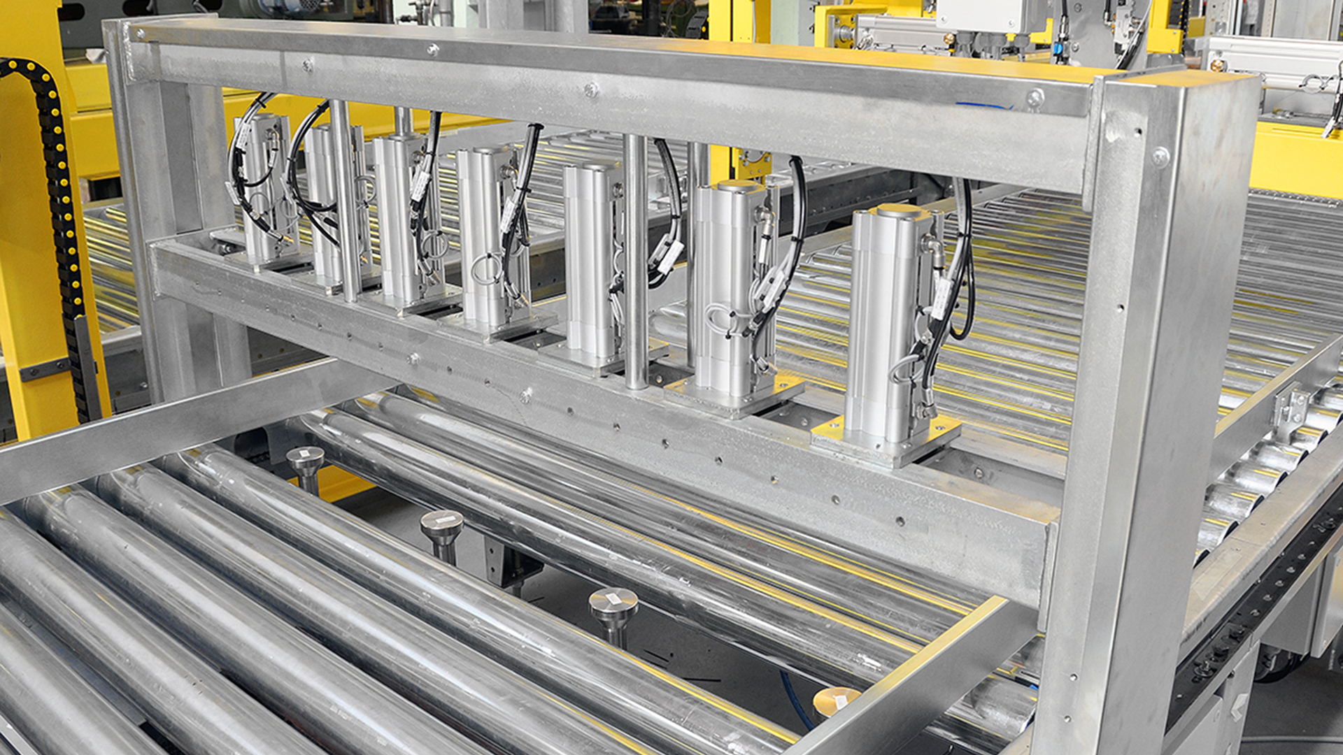 PALLET CONTROL STATIONS