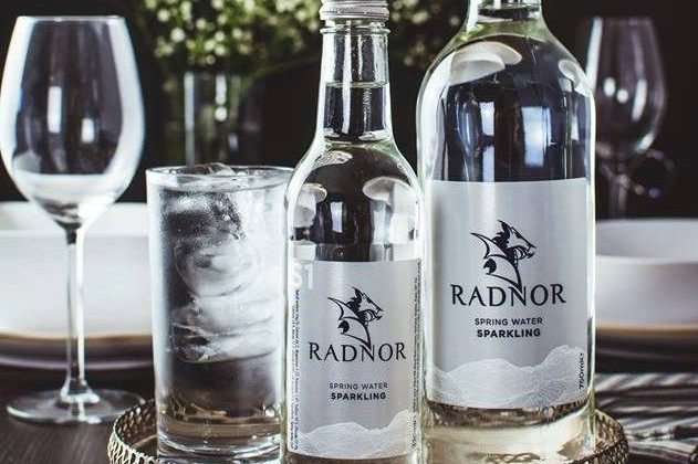 it Radnor Hills: linea di riempimento per acqua e bibite