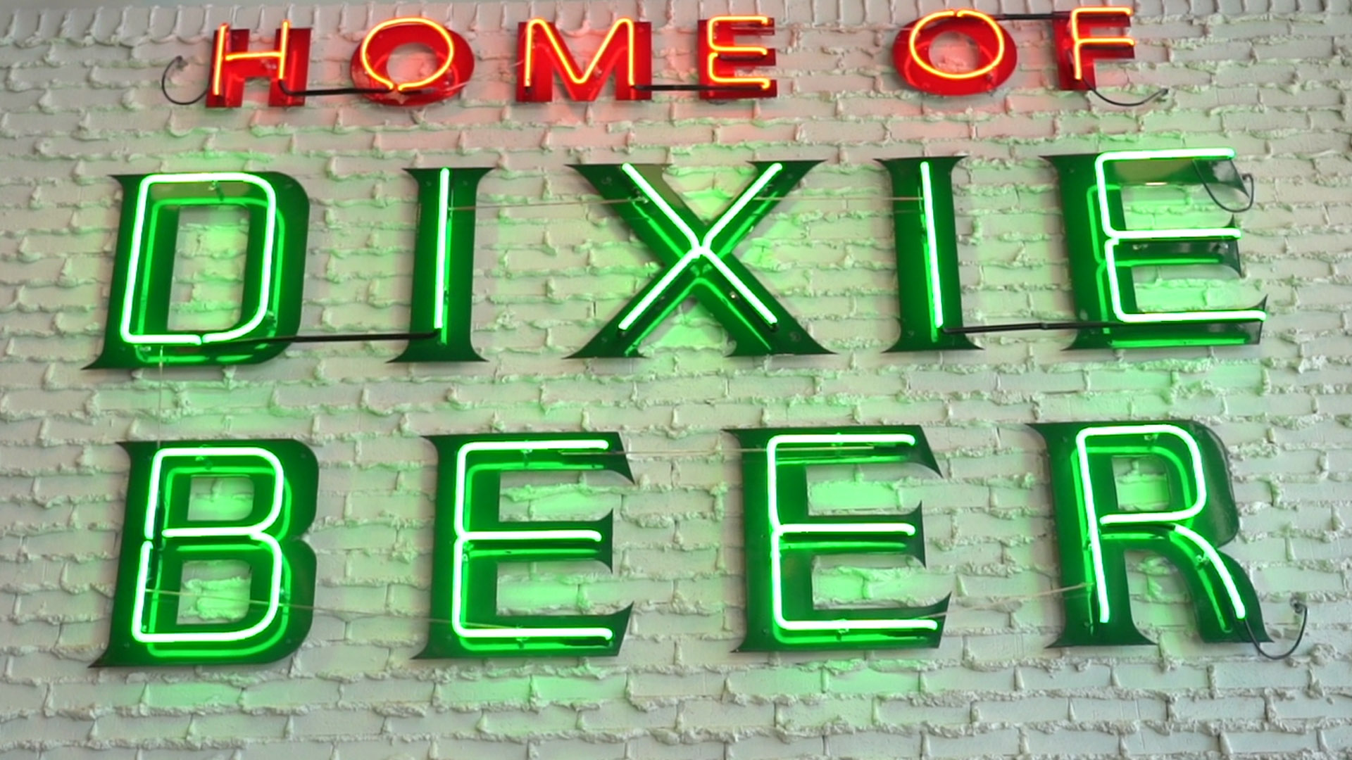 it Riempimento birra in lattine e bottiglie per Dixie Beer